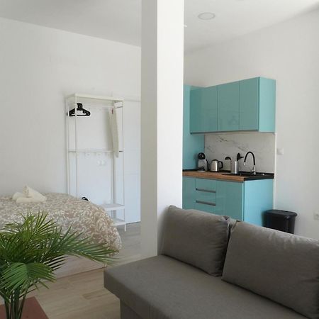 فندق Casa De Huespedes Carabanchel1 مدريد المظهر الخارجي الصورة